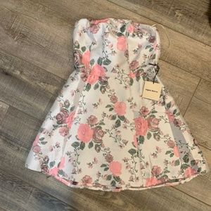 Strapless Formal Dress